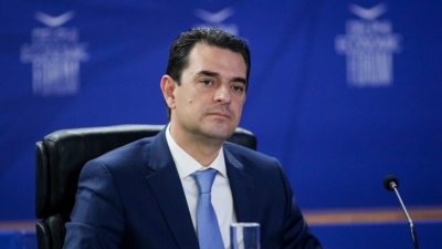 Κουίζ: Ποιος βουλευτής το παίζει ξαφνικά κολλητός του Σκρέκα;
