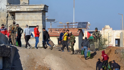 Νέα κύματα προσφύγων και ξεριζωμένων από τη Βηρυτό μετά τους απανωτούς βομβαρδισμούς του Ισραήλ εναντίον αμάχων