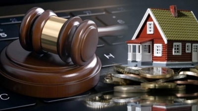 Απίστευτο - Πλήρωσε 323.002 ευρώ για να αγοράσει σπίτι και διαπίστωσε ότι Βρετανίδα υπήκοος διέμενε νόμιμα