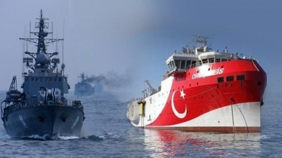 Κόπηκαν τα γέλια στο Μαξίμου, το Oruc Reis «παρενοχλεί» Μητσοτάκη – Πρωτοφανές: Μπλόκο στις ελληνικές φρεγάτες στα ανοιχτά της Λιβύης