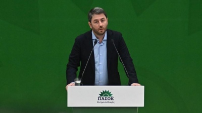 Ανδρουλάκης: Η κυβέρνηση έχει κανονικοποιήσει τη διαφθορά - Σιωπή Δένδια στην Επιτροπή Εξοπλισμών της Βουλής για νέα φρεγάτα