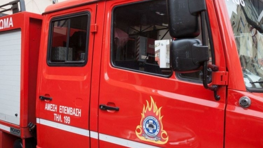 Επί ποδός η Πυροσβεστική - Πυρκαγιά σε χαμηλή βλάστηση στα Σπάτα
